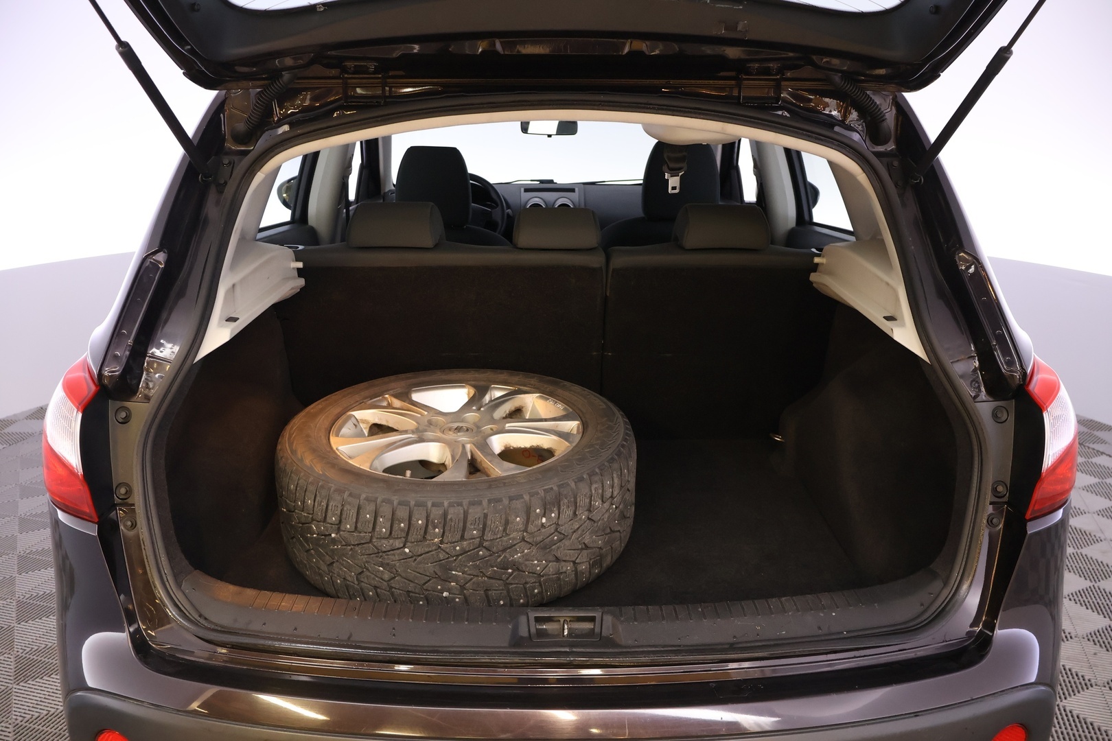 NISSAN Qashqai 2012