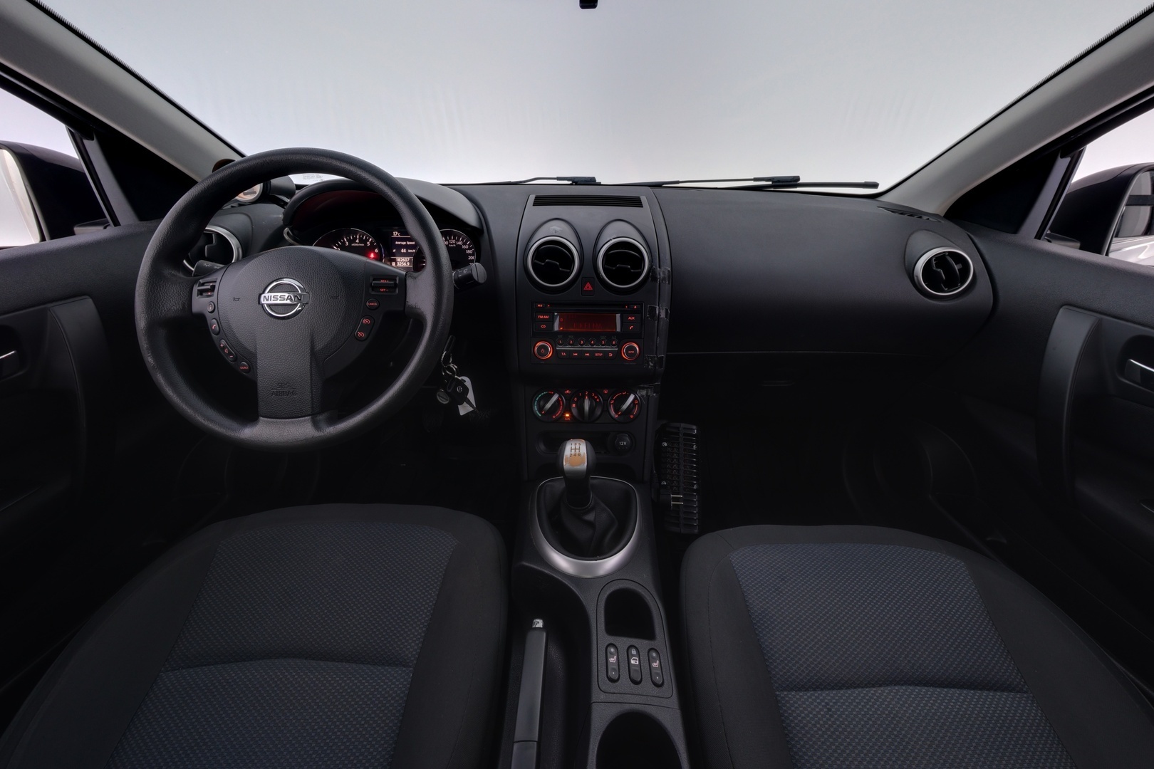 NISSAN Qashqai 2012