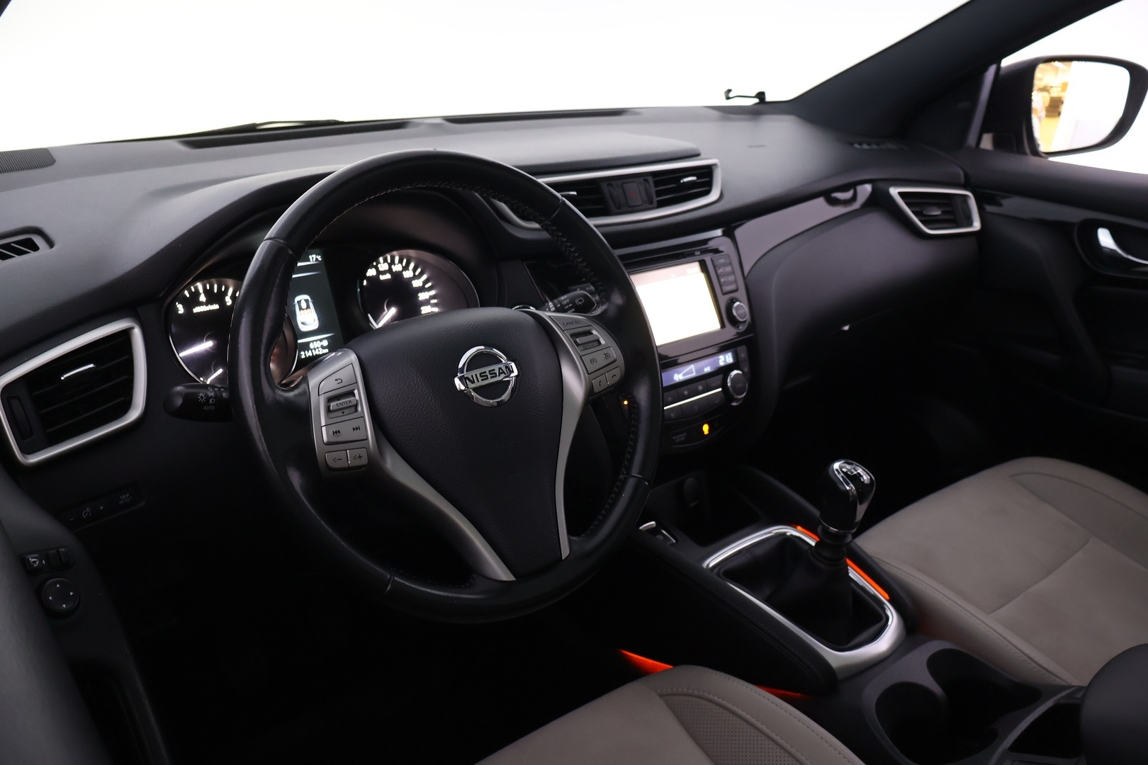 NISSAN Qashqai 2014