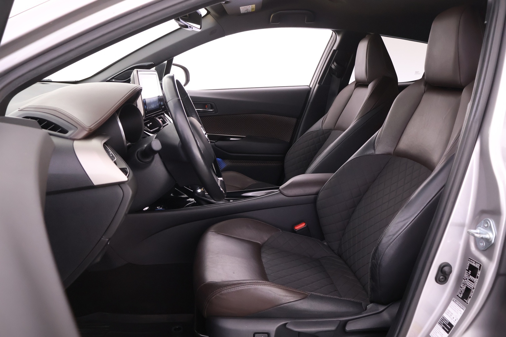 TOYOTA C-HR 2017