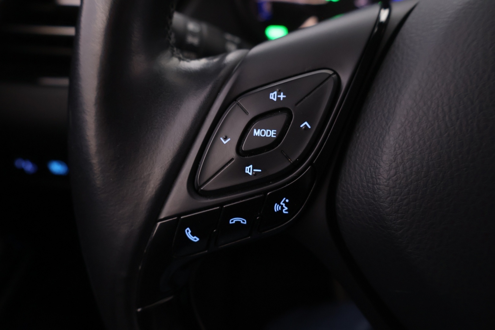 TOYOTA C-HR 2017