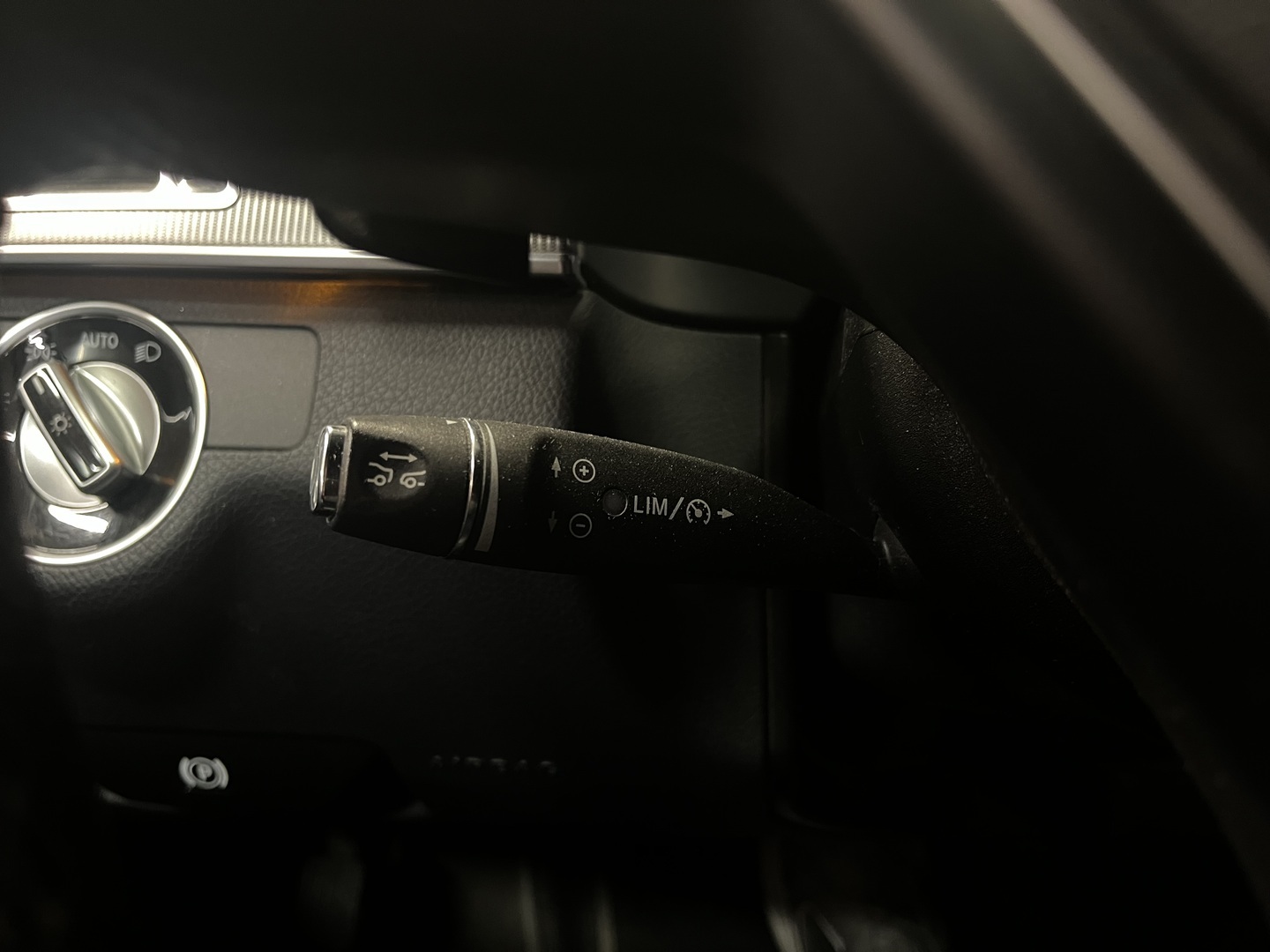 MERCEDES-BENZ E 2015
