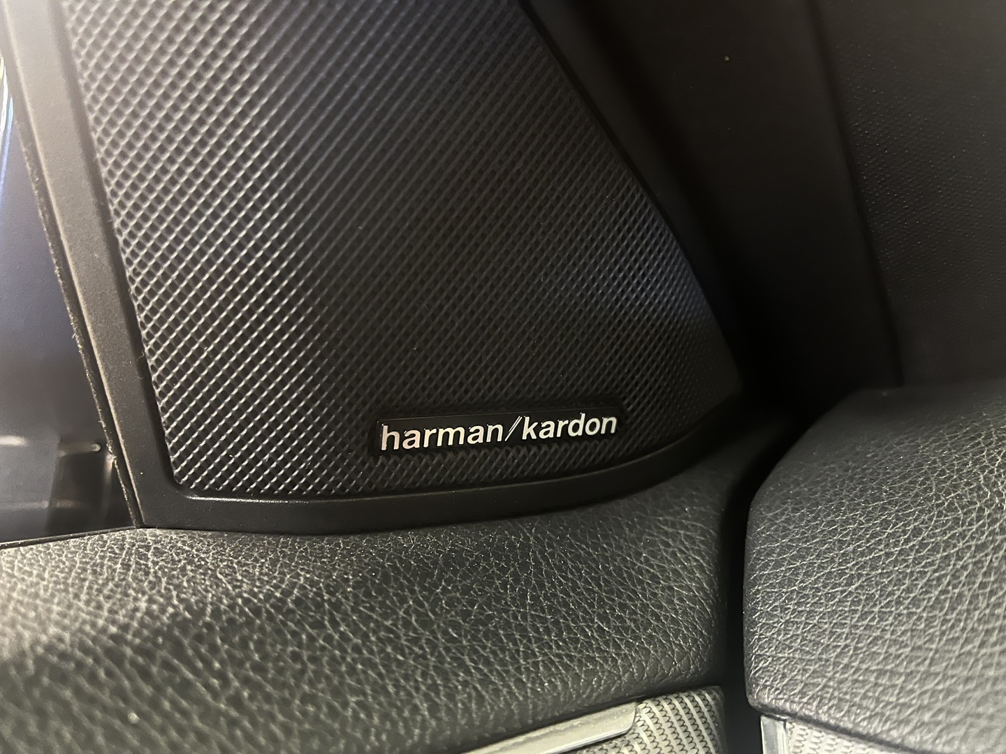 MERCEDES-BENZ E 2015