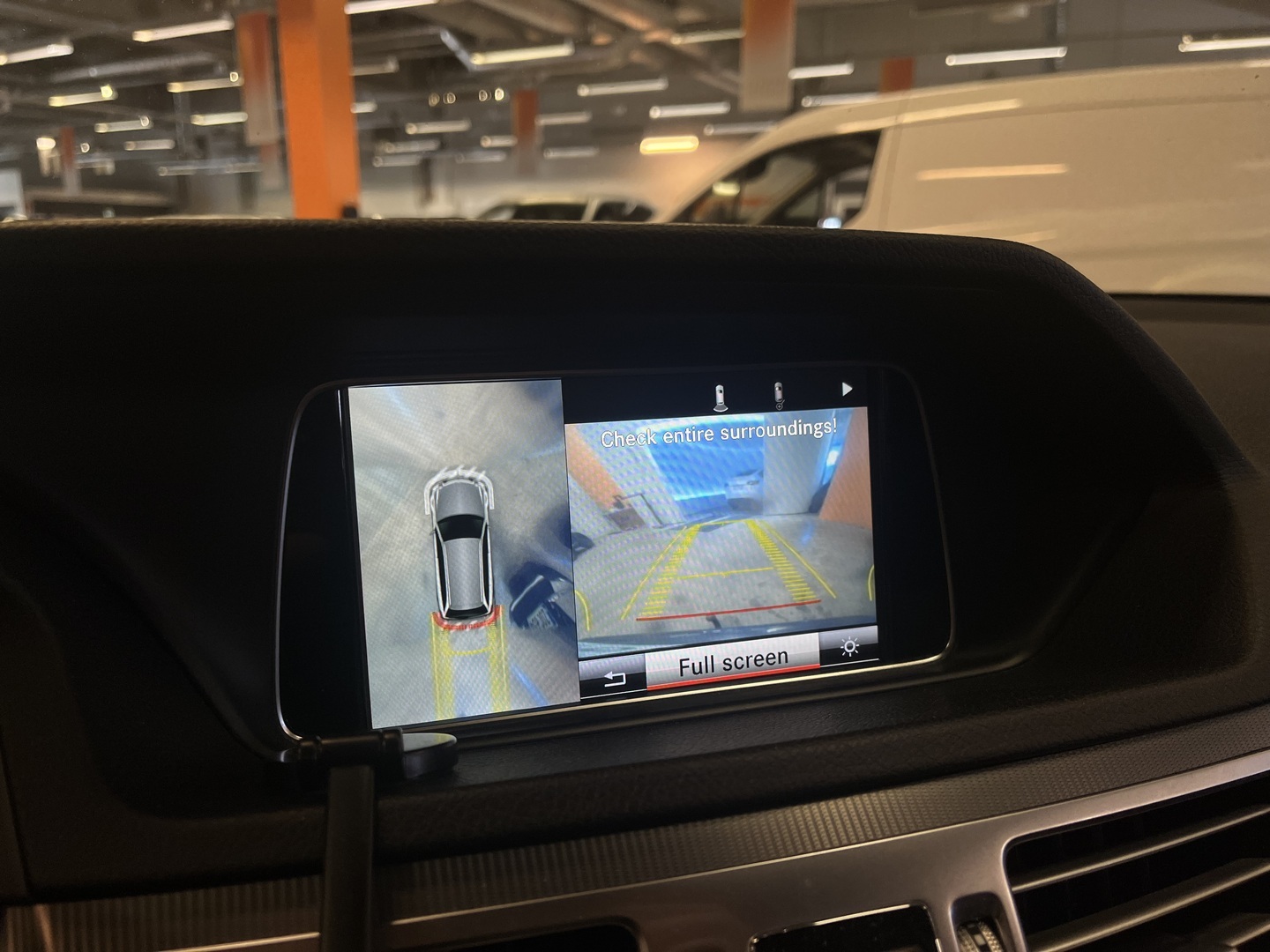 MERCEDES-BENZ E 2015