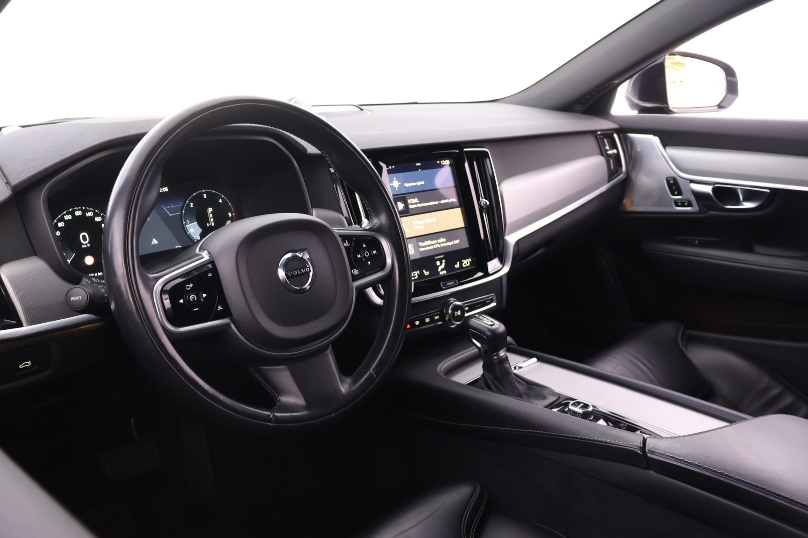 VOLVO V90 2017