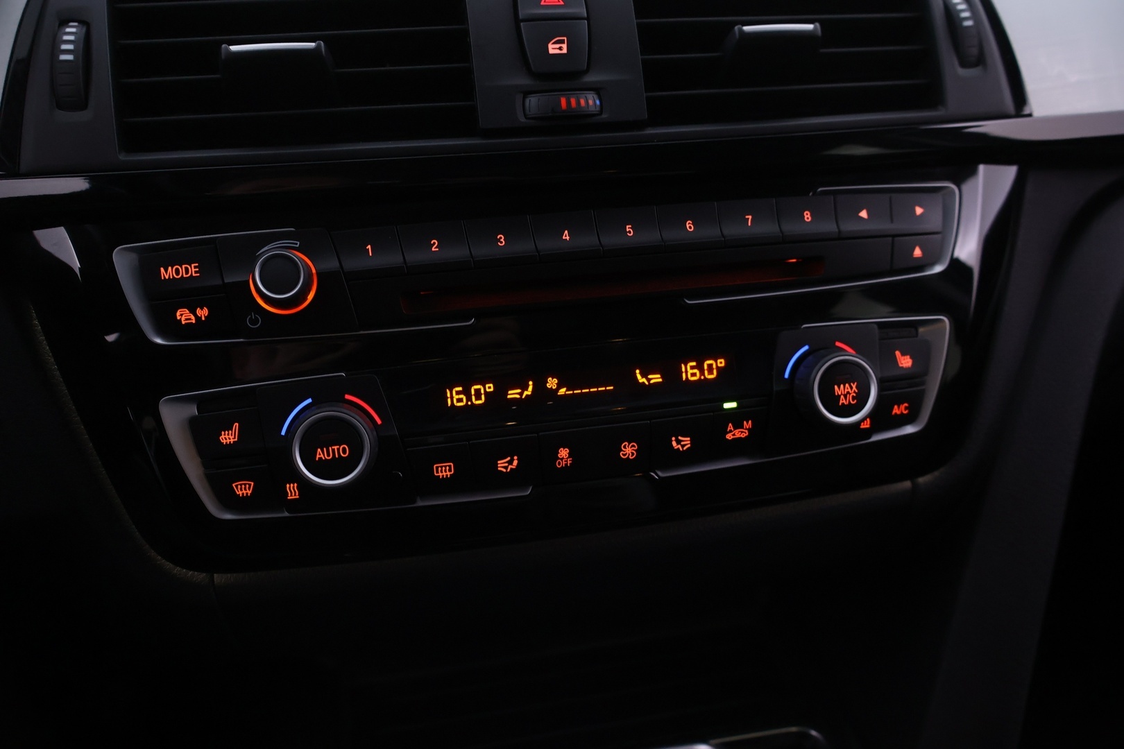 BMW 330 2016