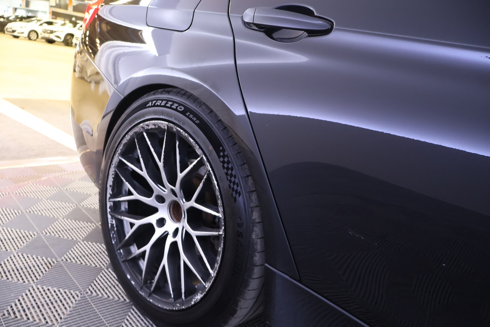 BMW 330 2016