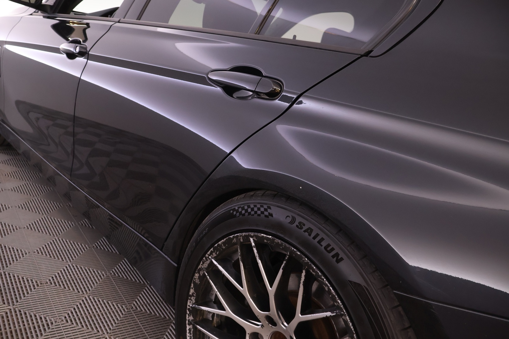 BMW 330 2016
