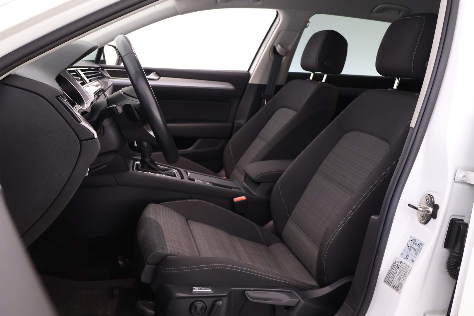 VOLKSWAGEN Passat 2020