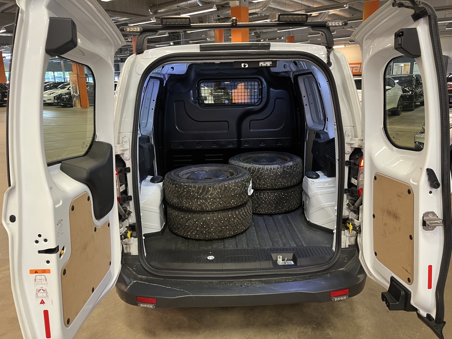 FORD Transit Courier 2023