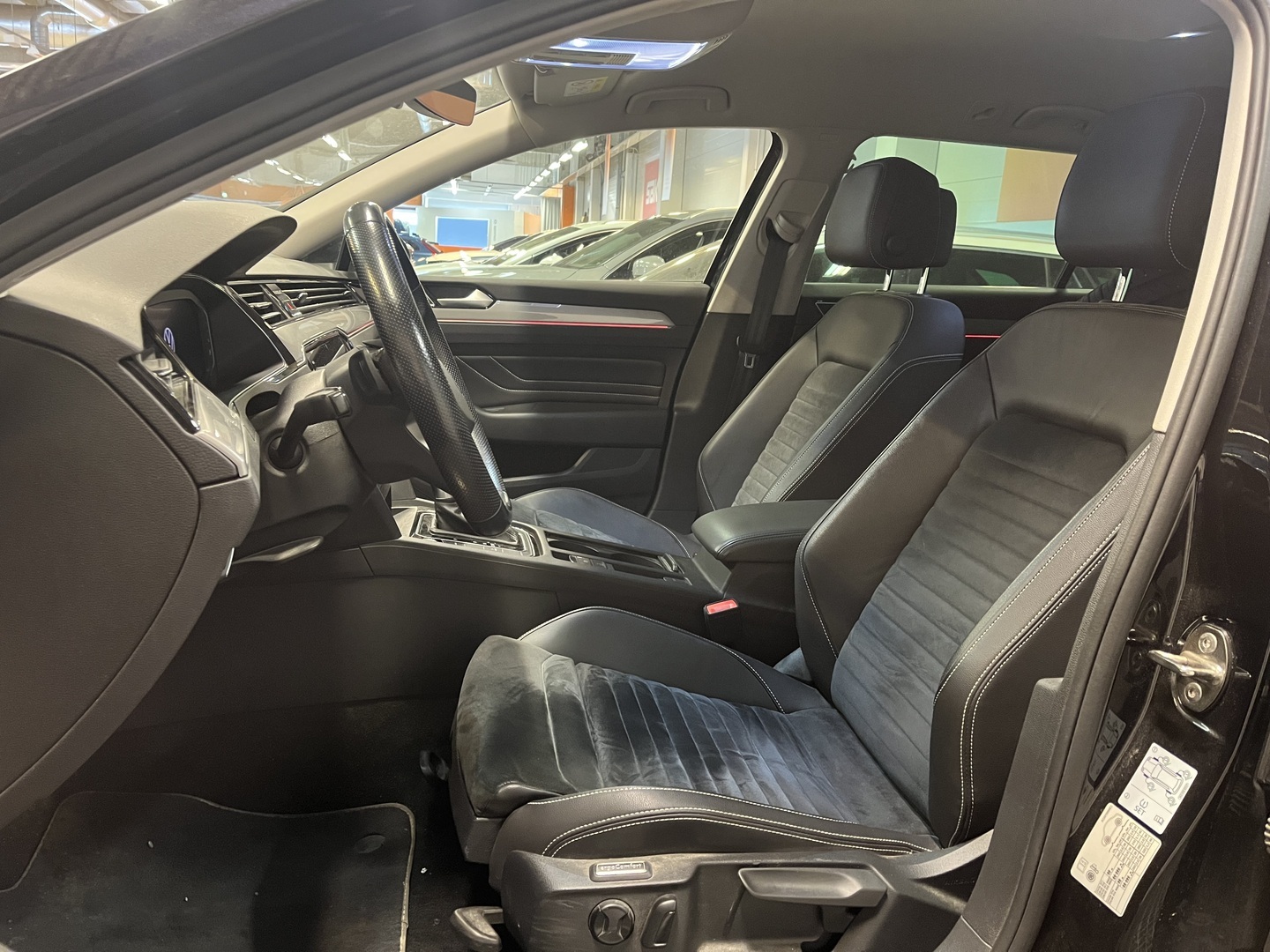 VOLKSWAGEN Passat 2021