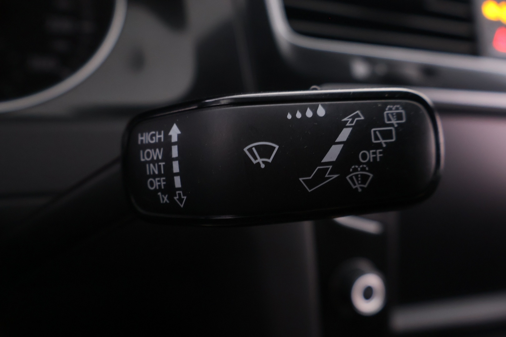 VOLKSWAGEN Golf 2017