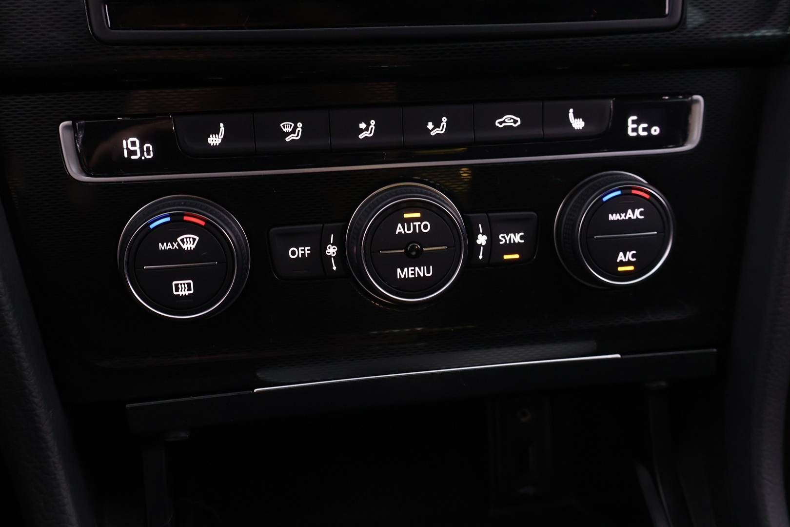 VOLKSWAGEN Golf 2017