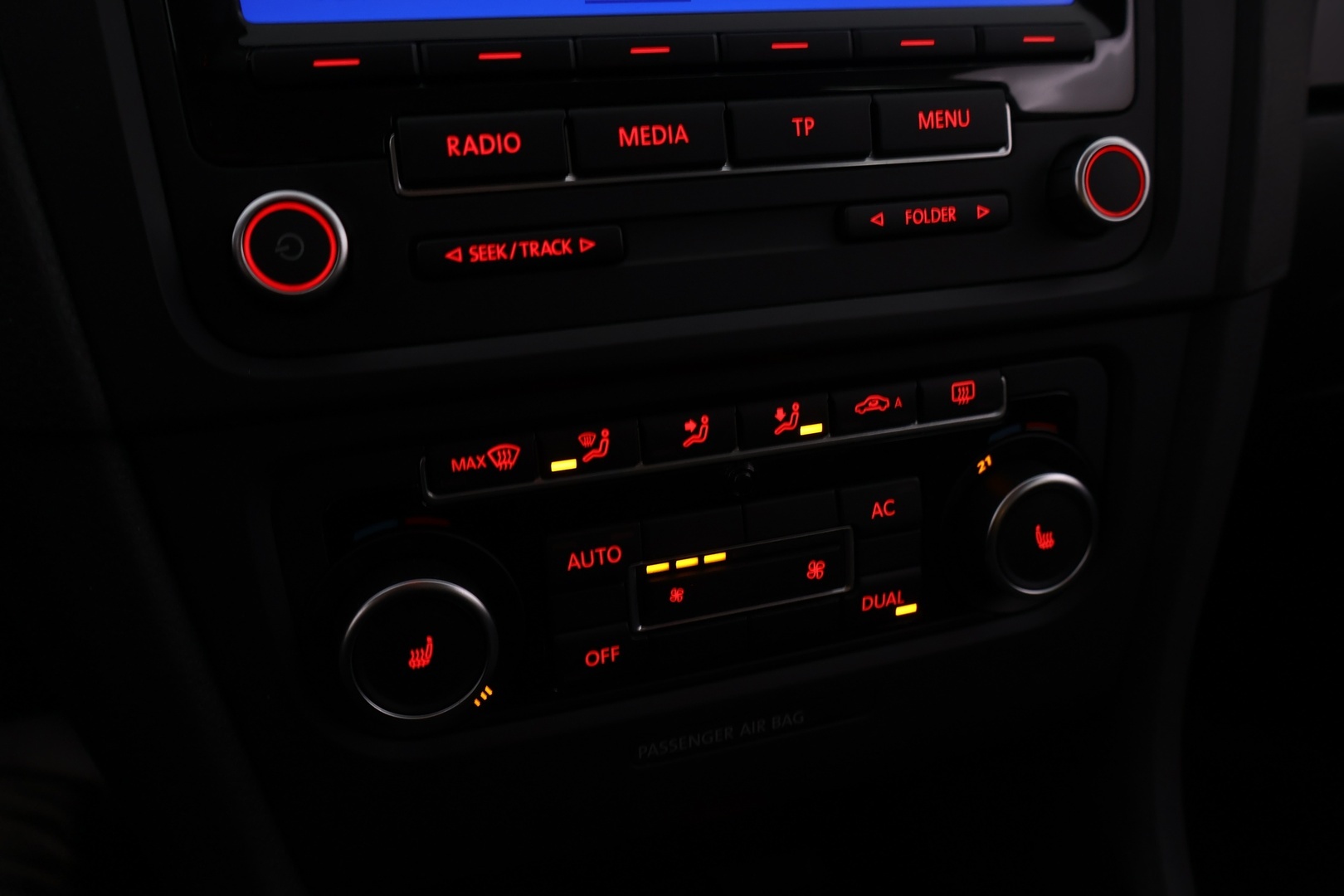 VOLKSWAGEN Golf 2011