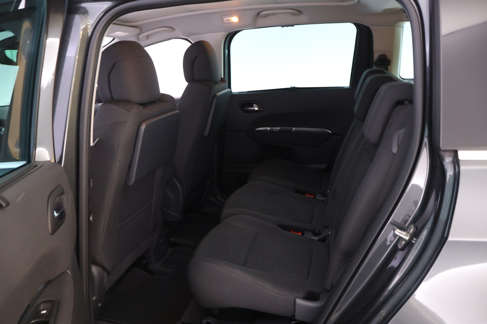 PEUGEOT 5008 2017