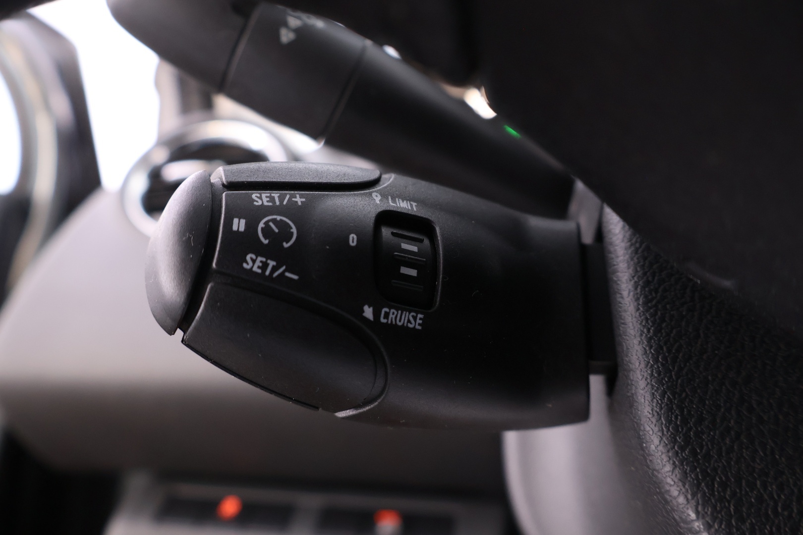 PEUGEOT 5008 2017