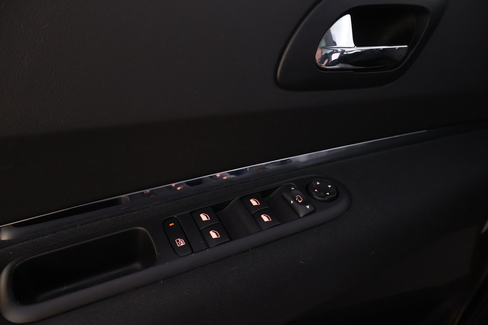 PEUGEOT 5008 2017