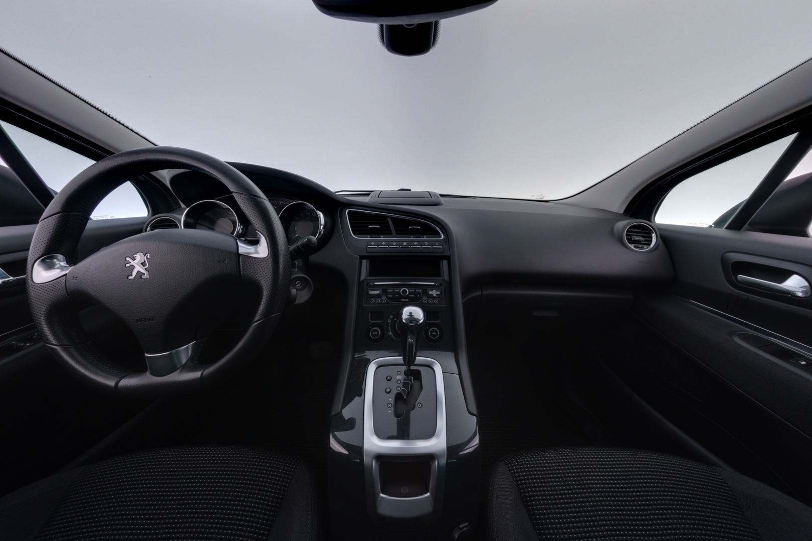 PEUGEOT 5008 2017