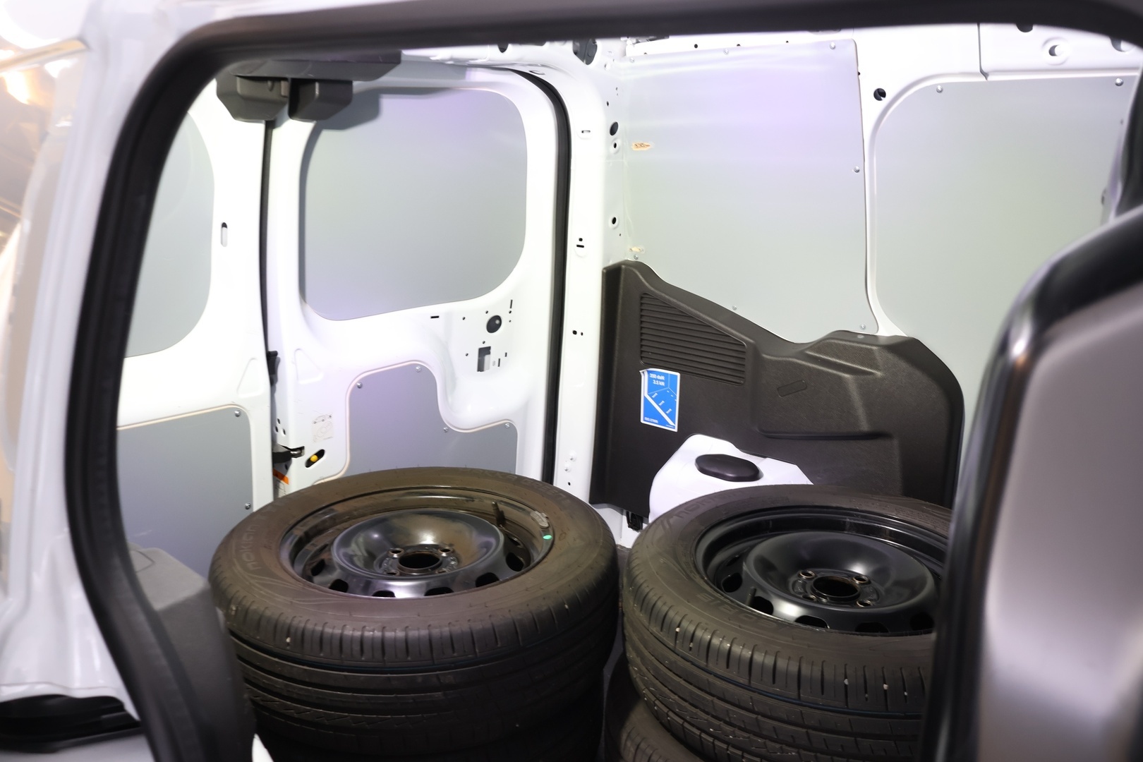 FORD Transit Courier 2021