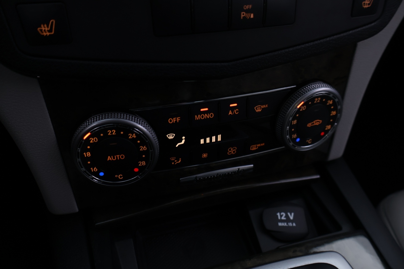 MERCEDES-BENZ C 2010