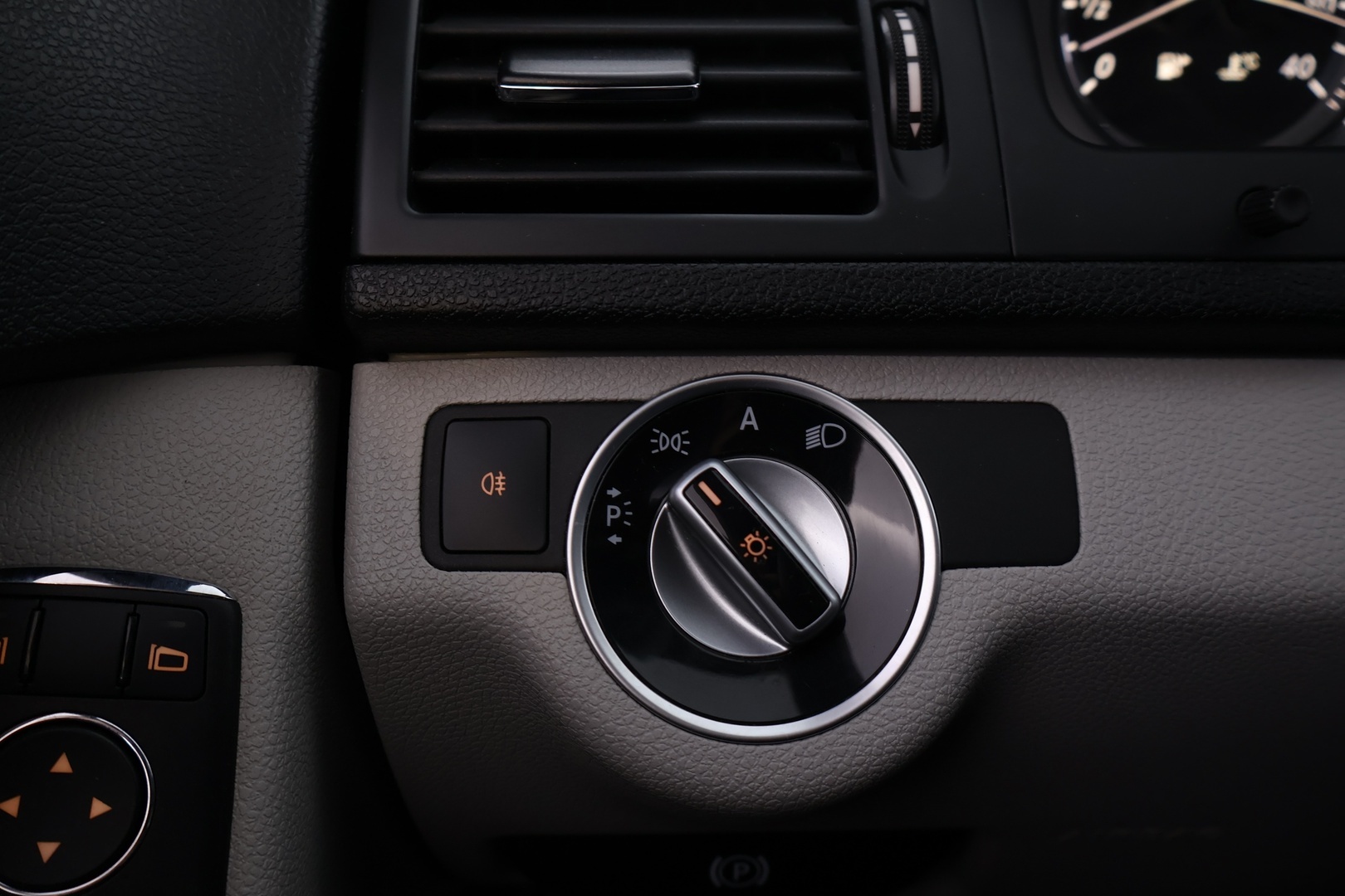 MERCEDES-BENZ C 2010