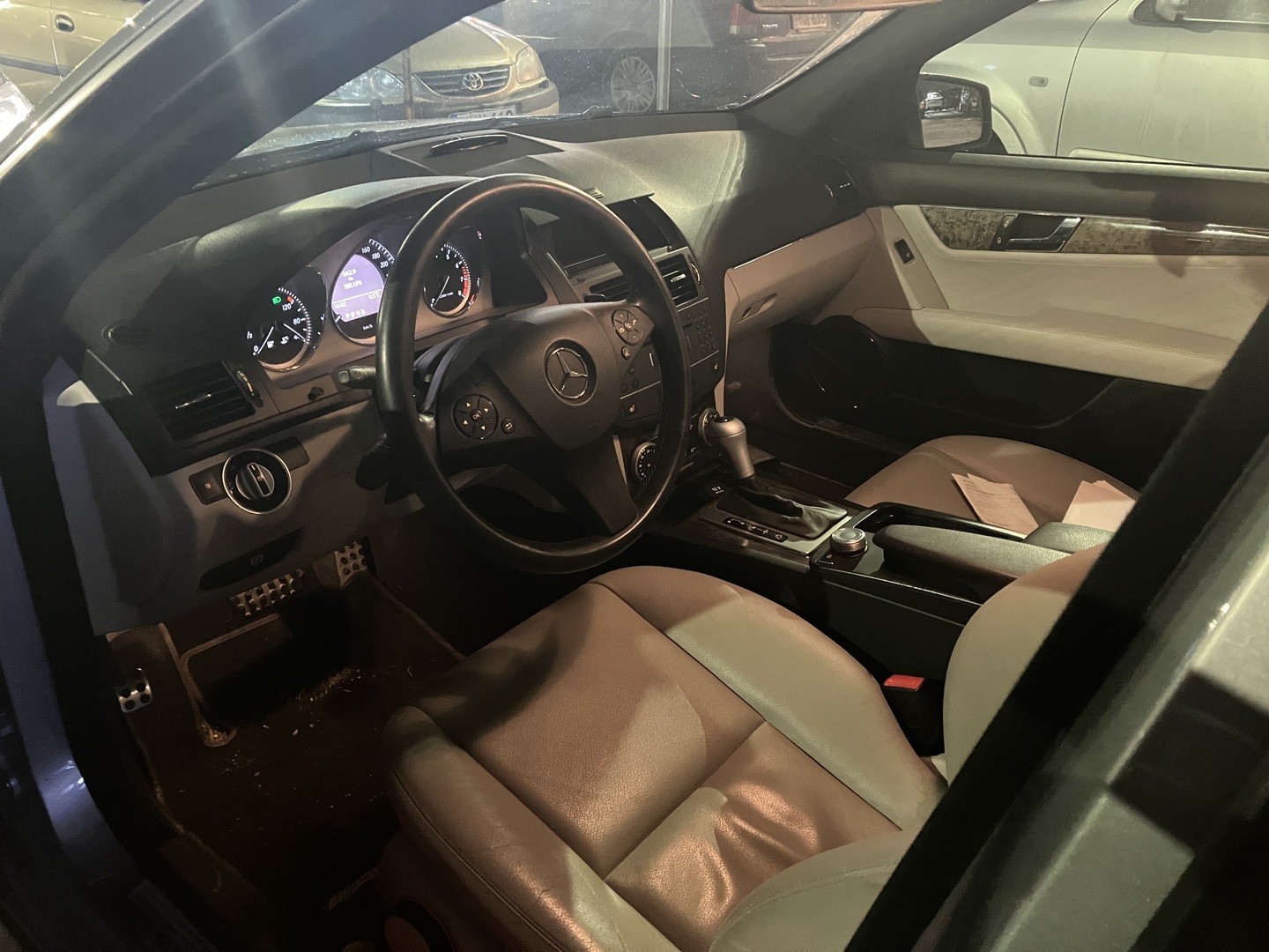 MERCEDES-BENZ C 2011