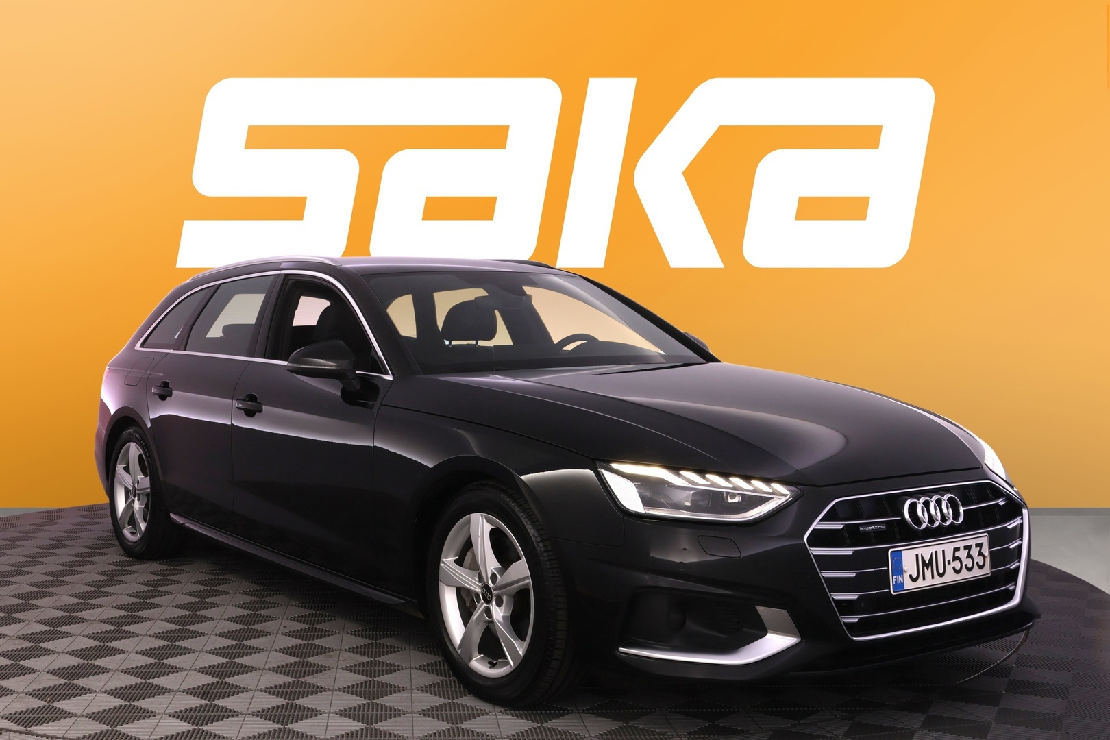 AUDI A4 2023