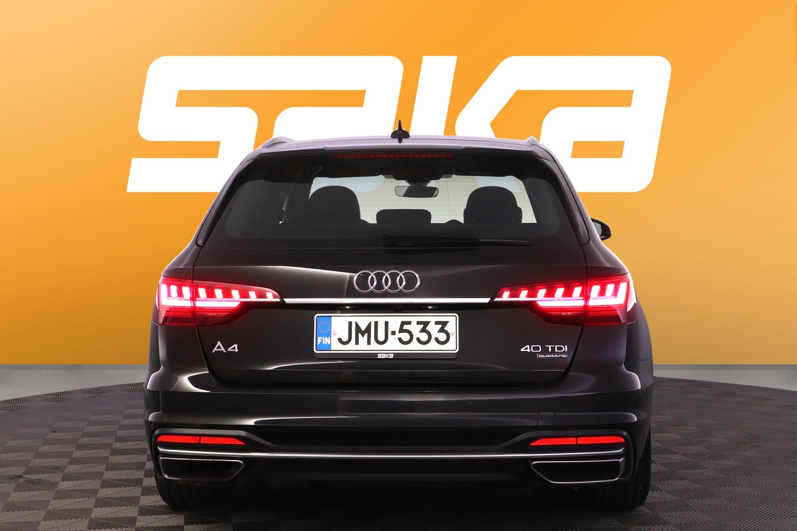 AUDI A4 2023
