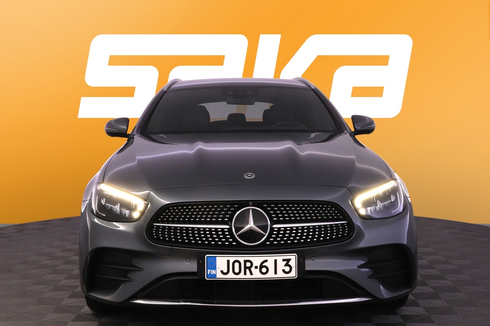 MERCEDES-BENZ E 2022