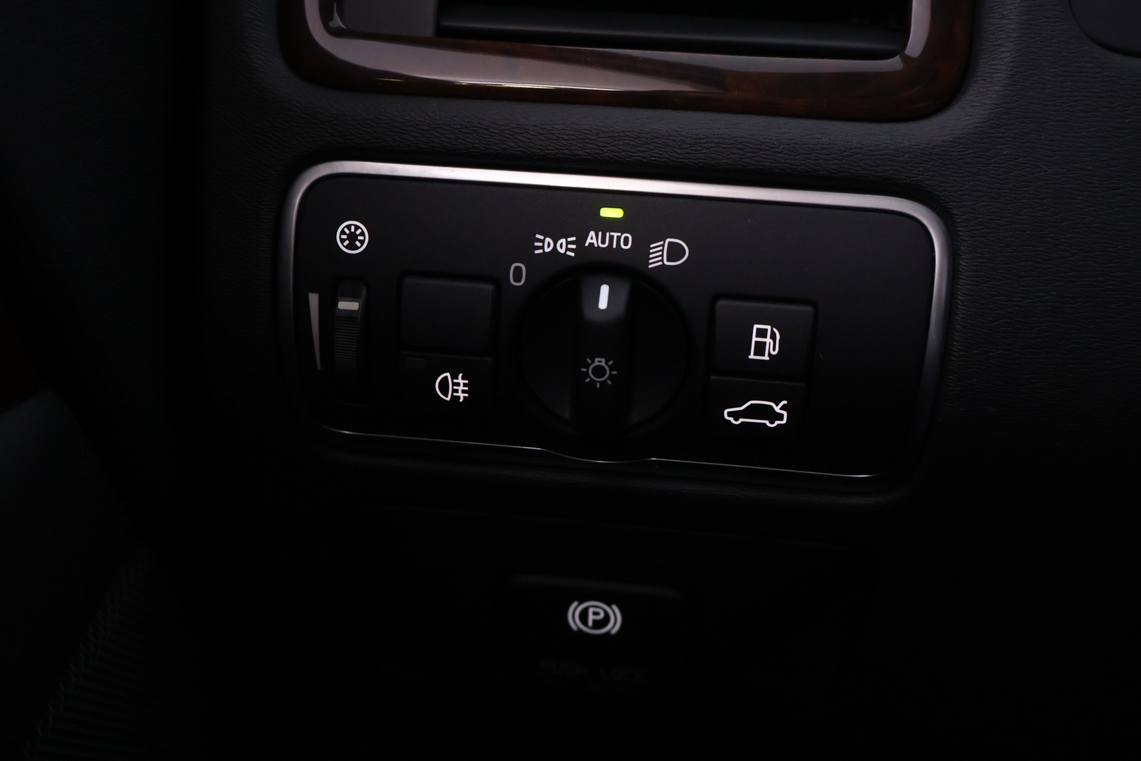 VOLVO S80 2014