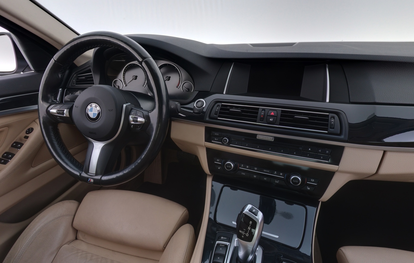 BMW 518 2016