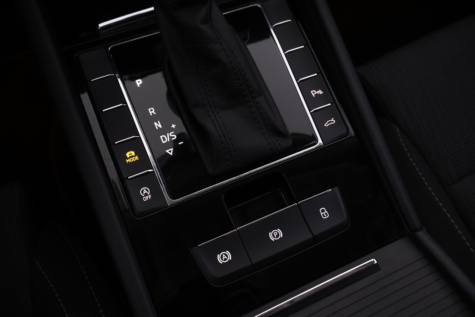 SKODA Superb 2016