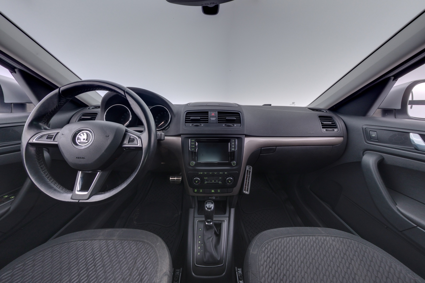 SKODA Yeti 2016