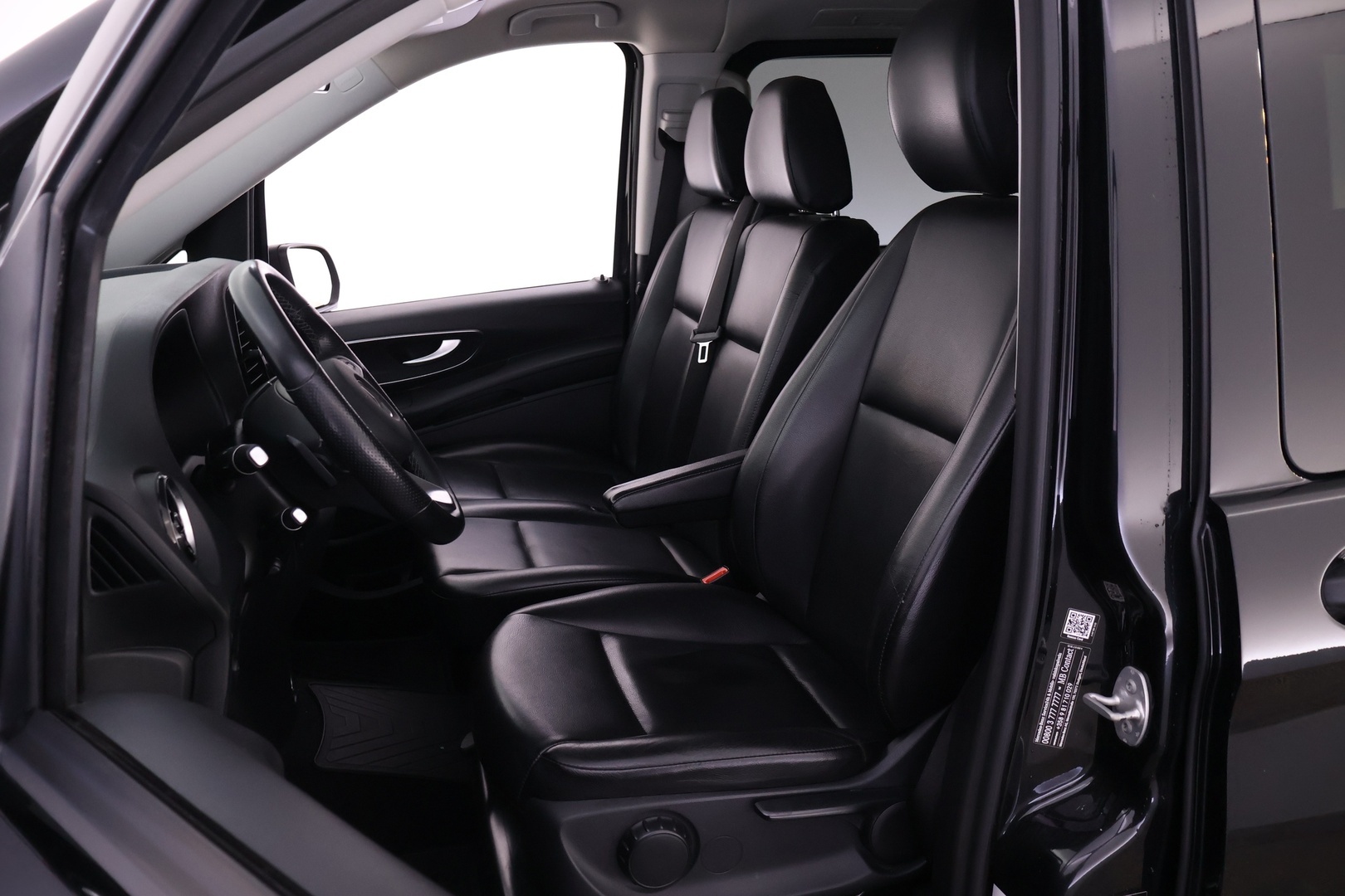 MERCEDES-BENZ Vito 2023