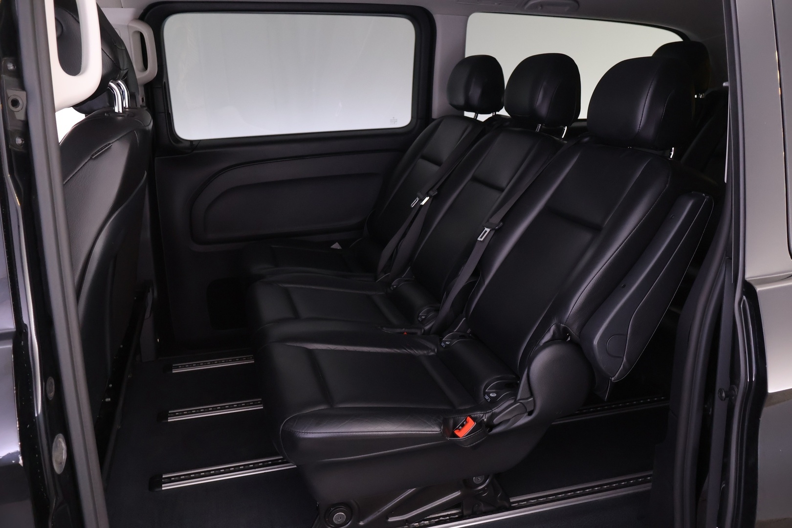 MERCEDES-BENZ Vito 2023