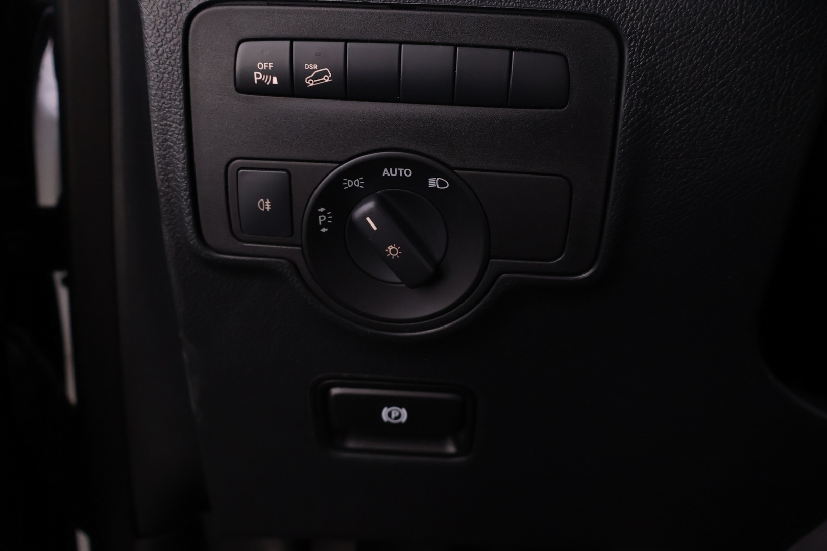 MERCEDES-BENZ Vito 2023