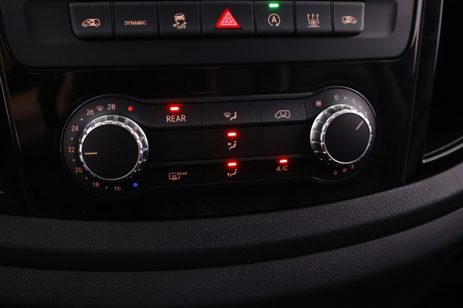 MERCEDES-BENZ Vito 2023