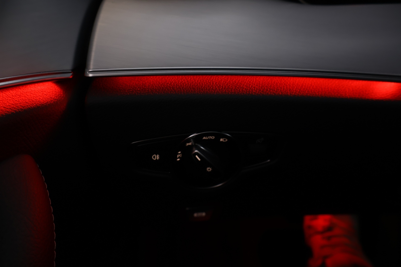 MERCEDES-BENZ E 2023