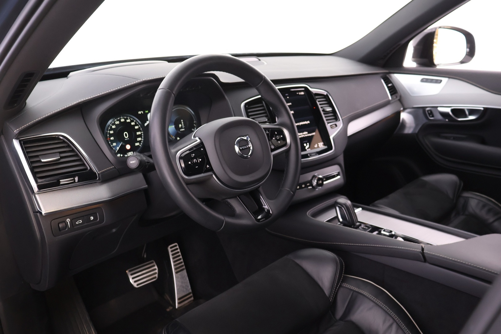 VOLVO XC90 2022