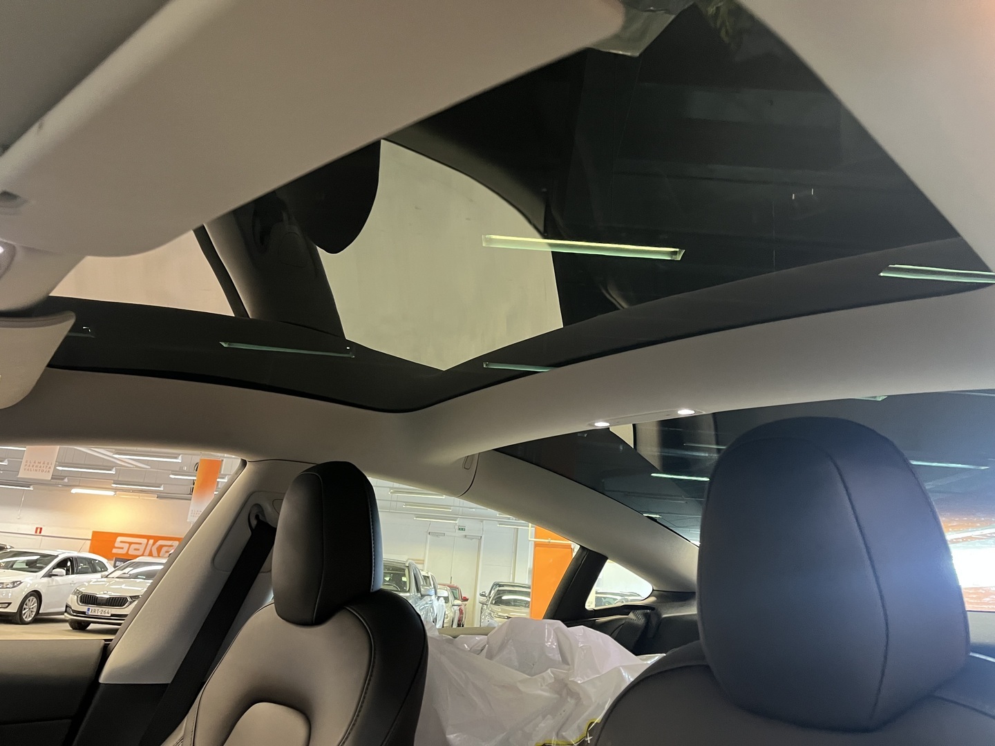 TESLA Model 3 2023