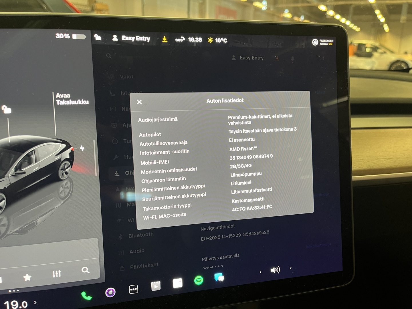 TESLA Model 3 2023
