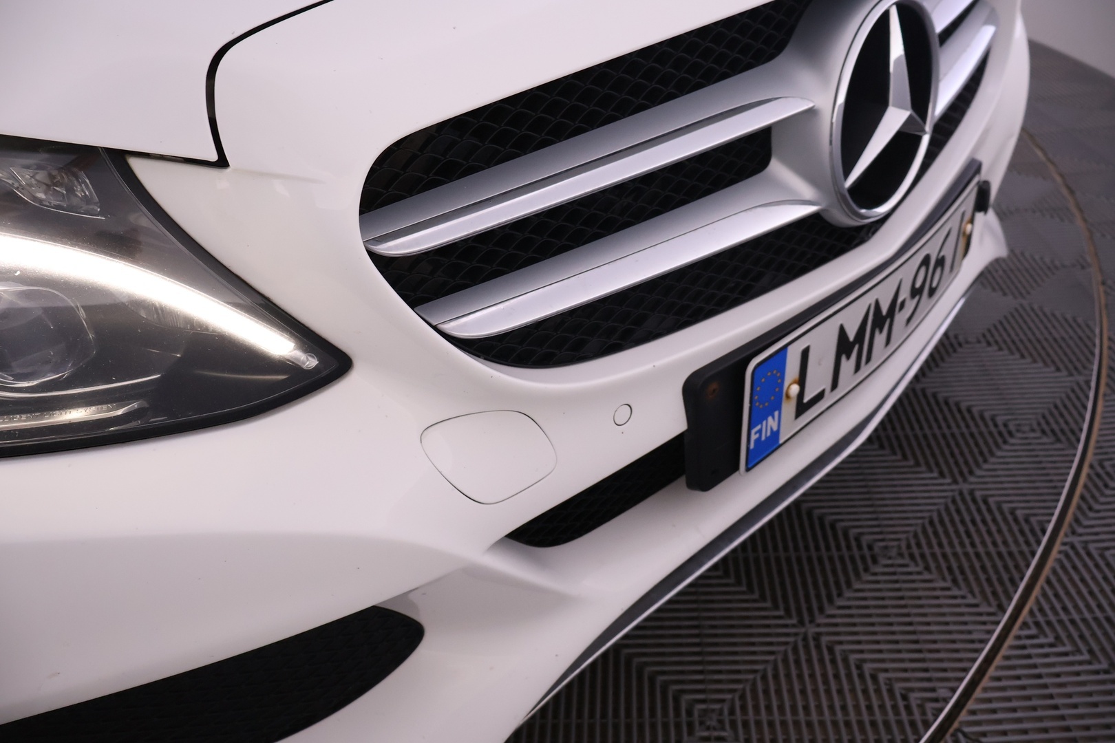 MERCEDES-BENZ C 2015