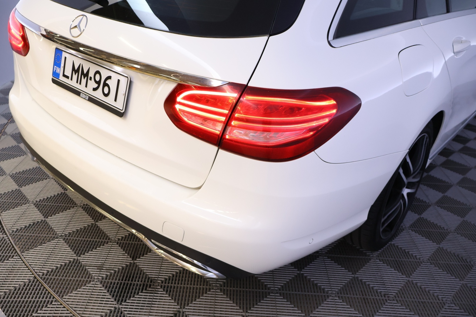 MERCEDES-BENZ C 2015