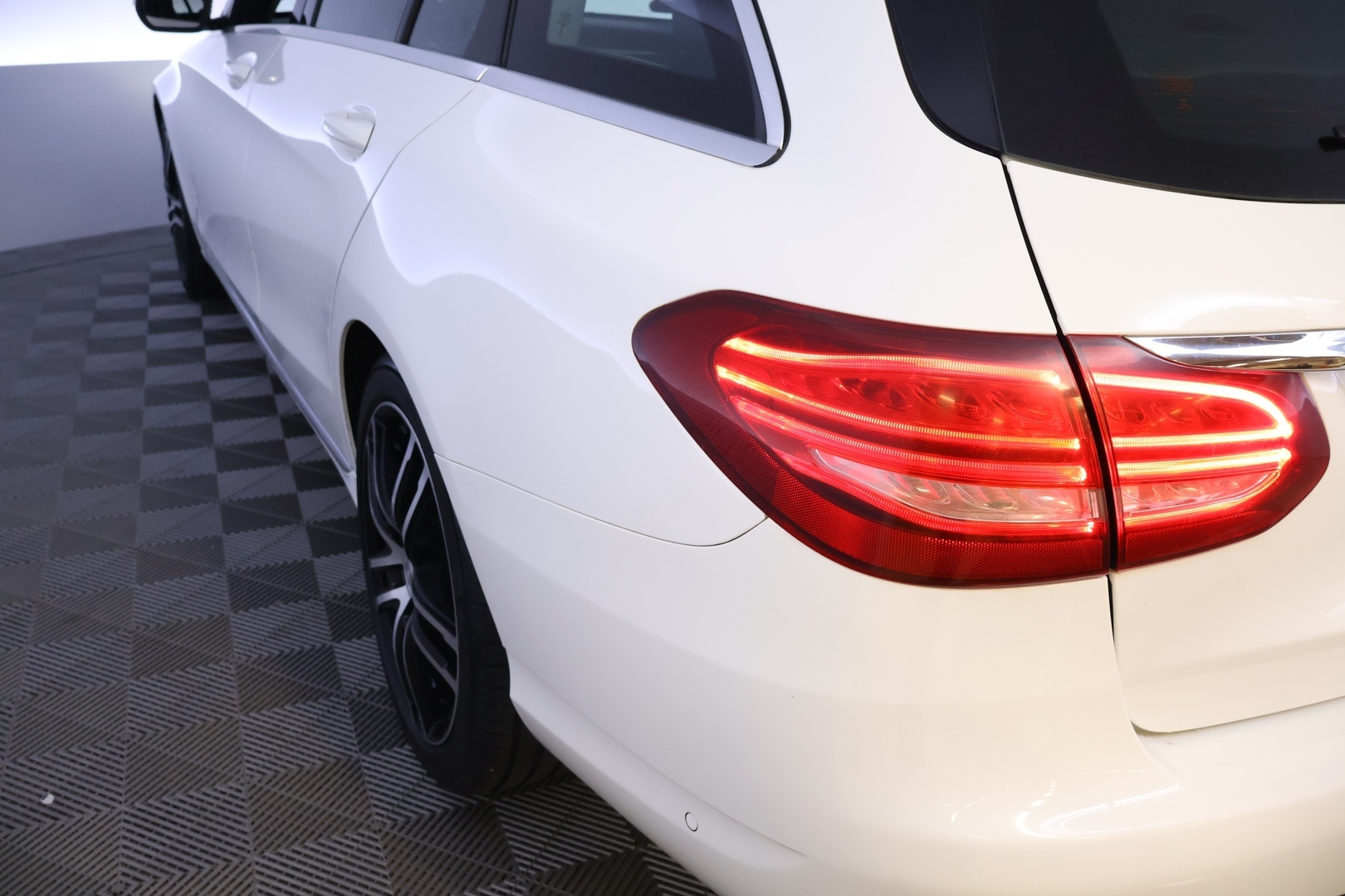MERCEDES-BENZ C 2015