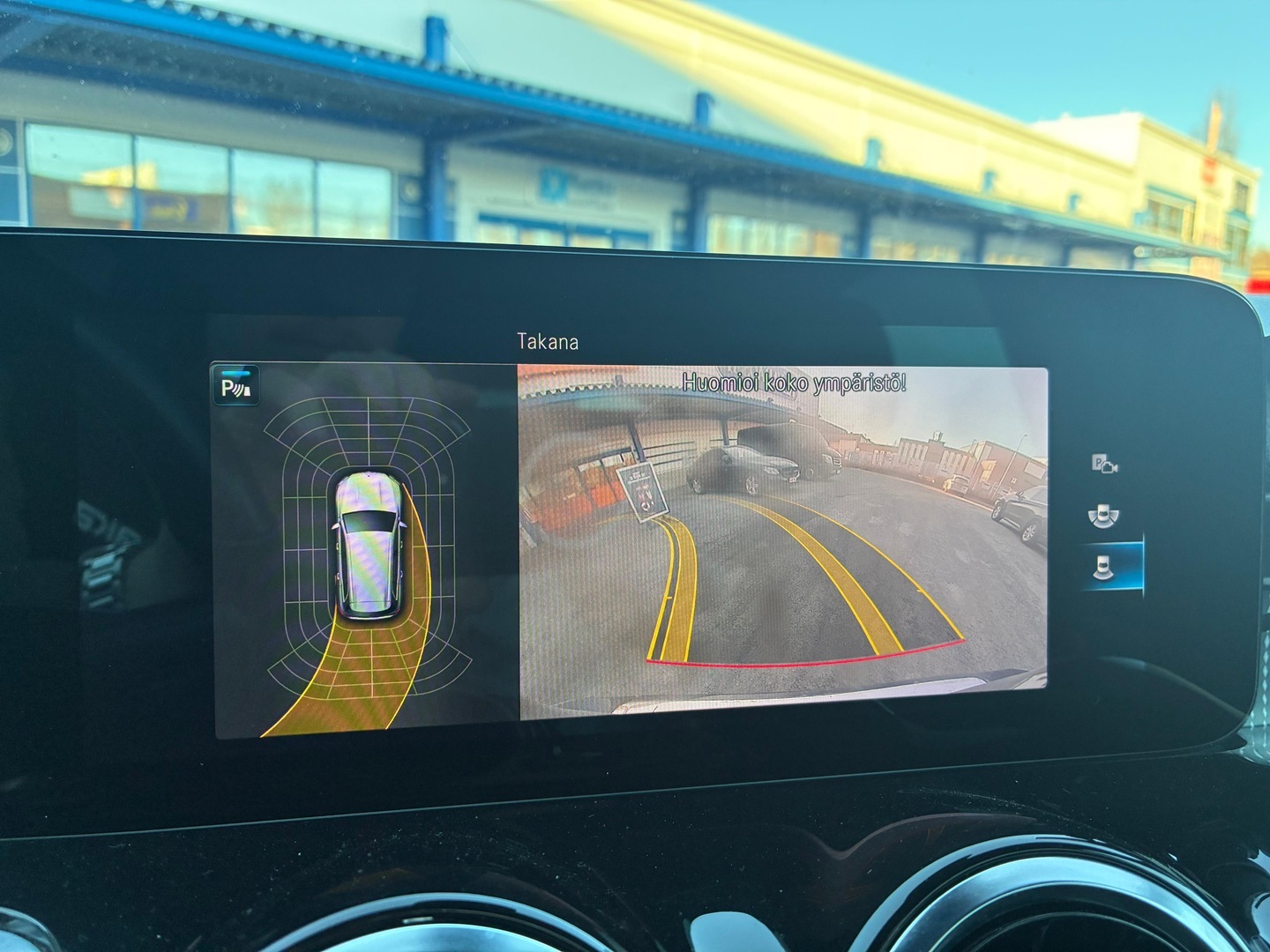 MERCEDES-BENZ GLB 2021