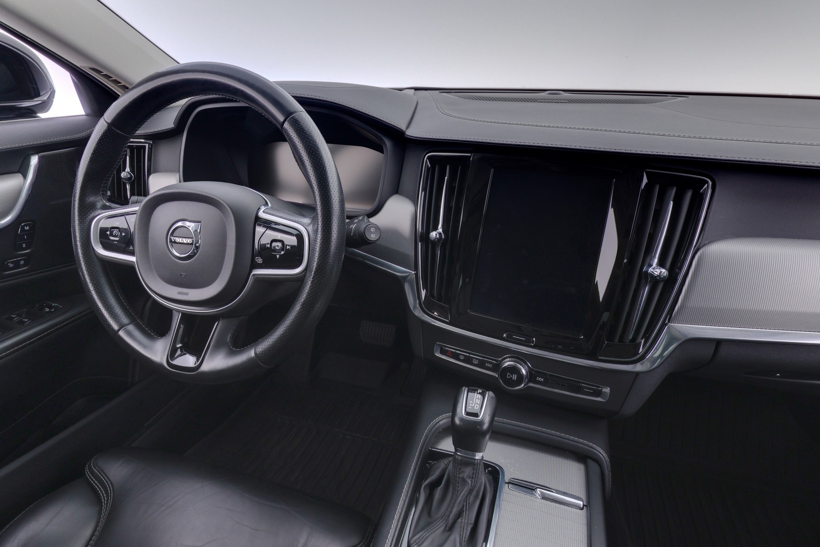 VOLVO V90 2019