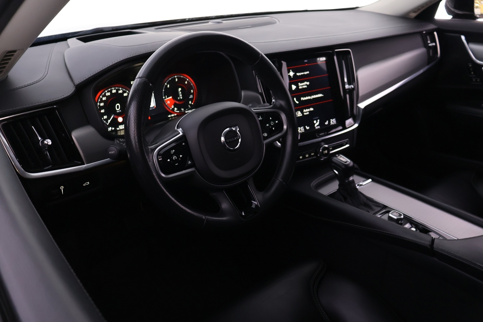 VOLVO V90 2019