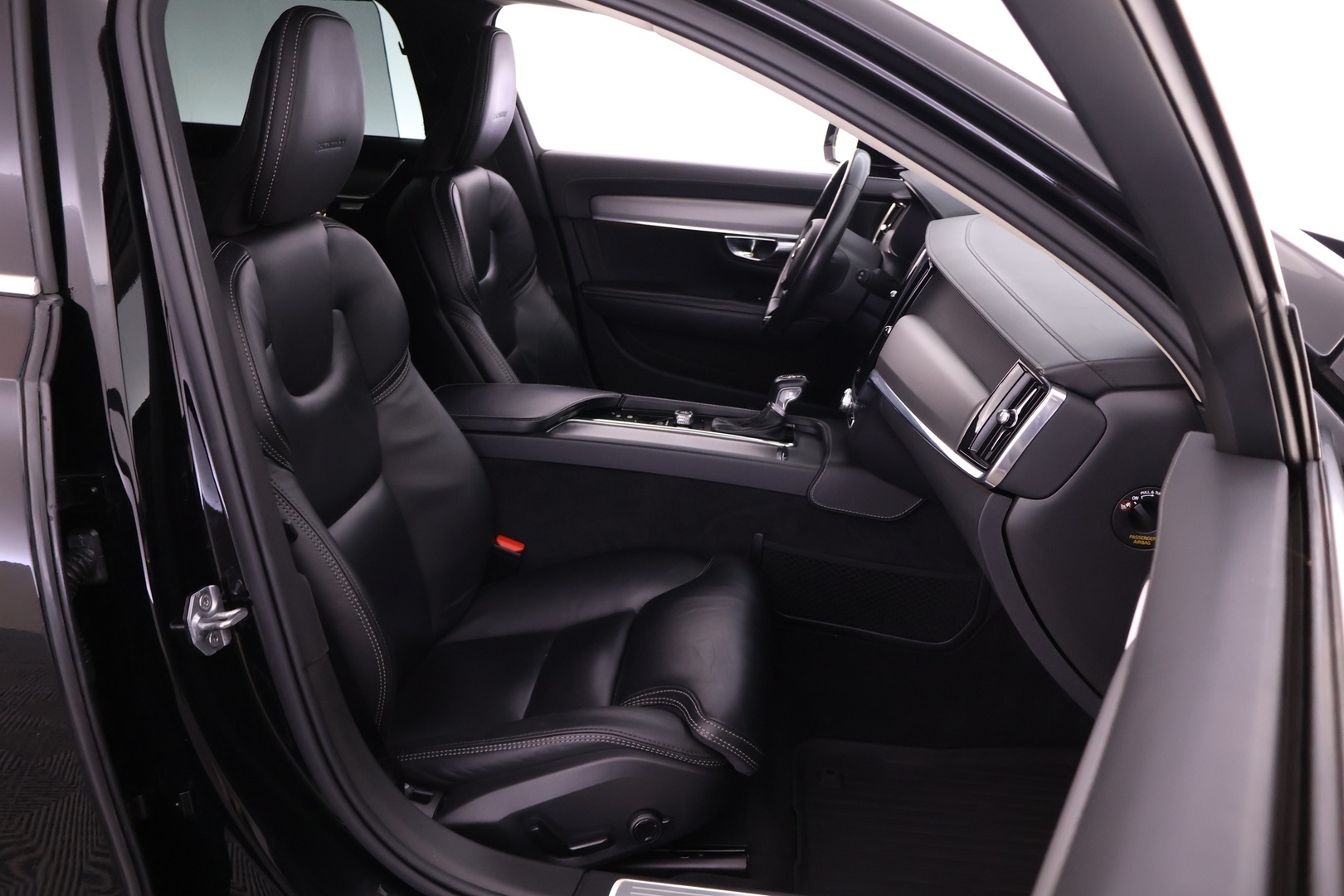 VOLVO V90 2019