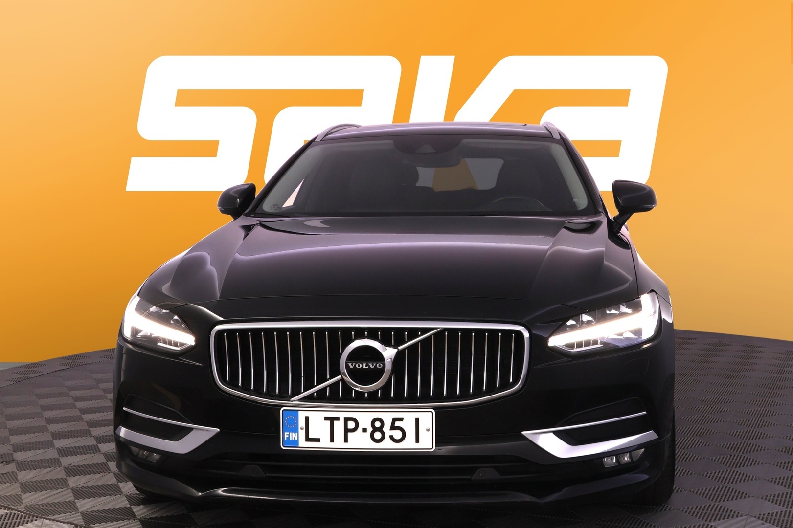 VOLVO V90 2019