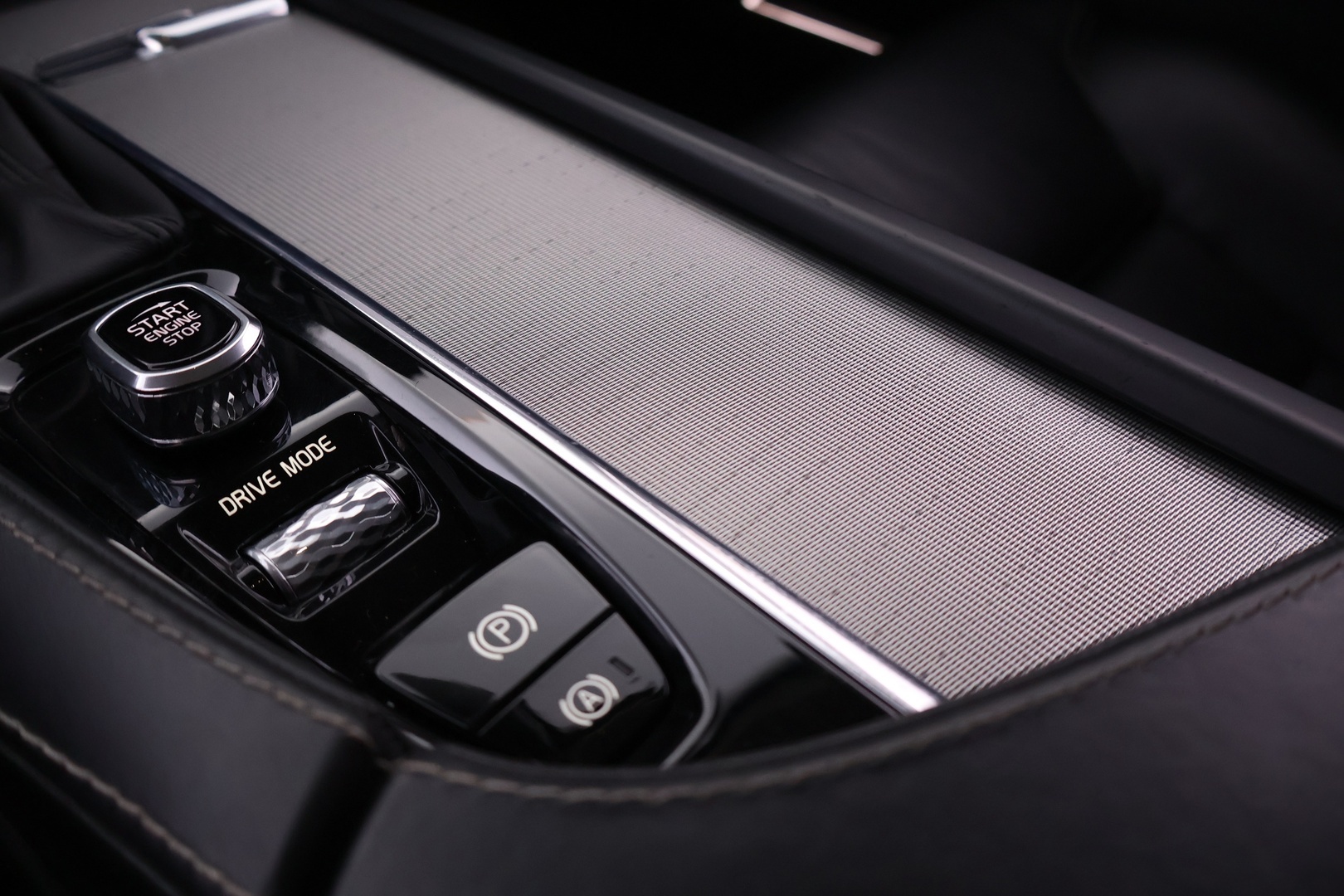 VOLVO V90 2019